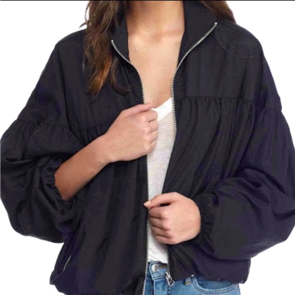 Free People Jackets & Blazers - Free People Balloon Bomber Jacket women black Size XS